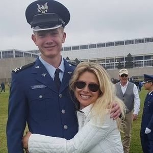 Meet your Posher, Leigh anne